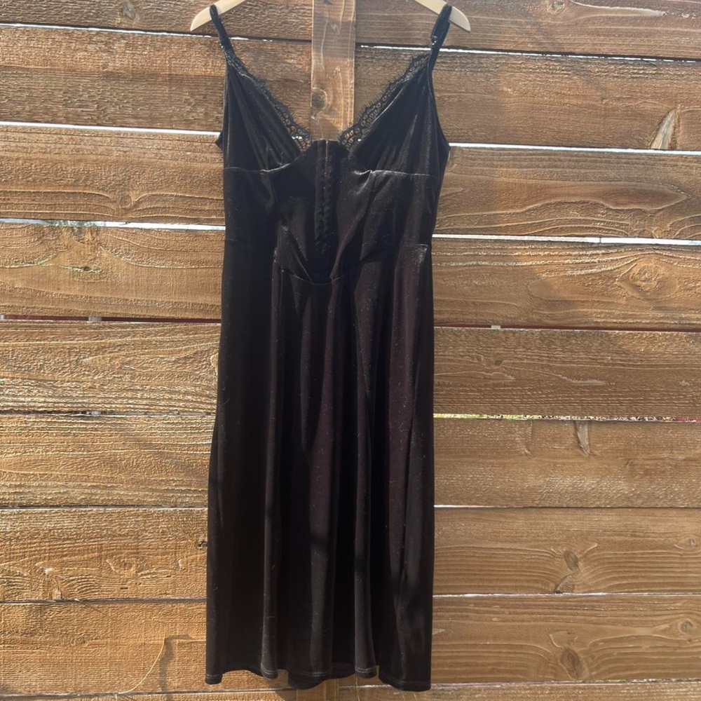 Elegant Black Velvet Dress